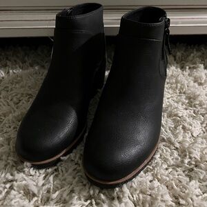 Dr Scholl’s black wedge booties, size 7